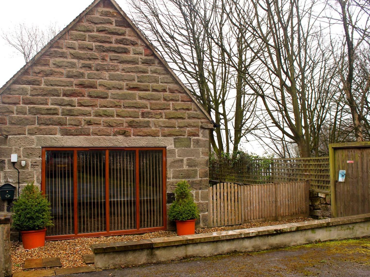 The Raddle Inn Log Cabins Croxden Exterior photo